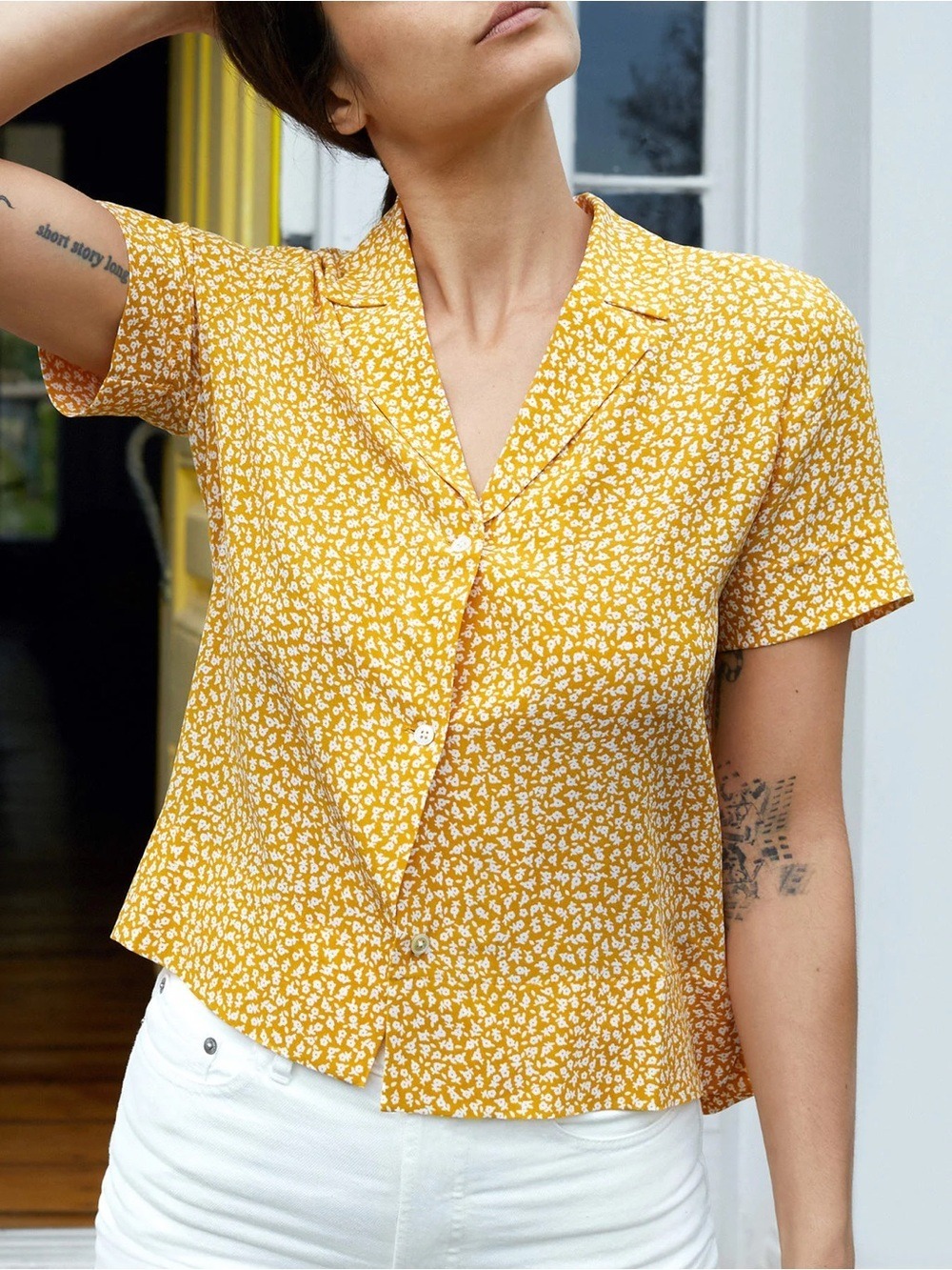 Everlane The Clean Silk Short-sleeve Notch Shirt – Marigold Floral Size 0